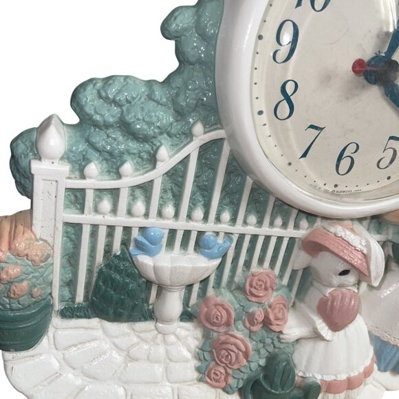 Vintage Homco Quartz Mantel Clock With Charming Victorian Garden Scene - Picture 3 of 16
